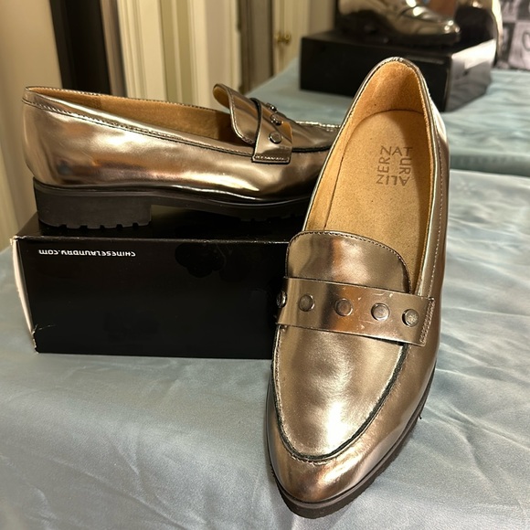 Naturalizer Pewter Women’s Loafers 9.5 - Picture 1 of 5